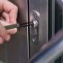 Come aprire una porta blindata senza chiave